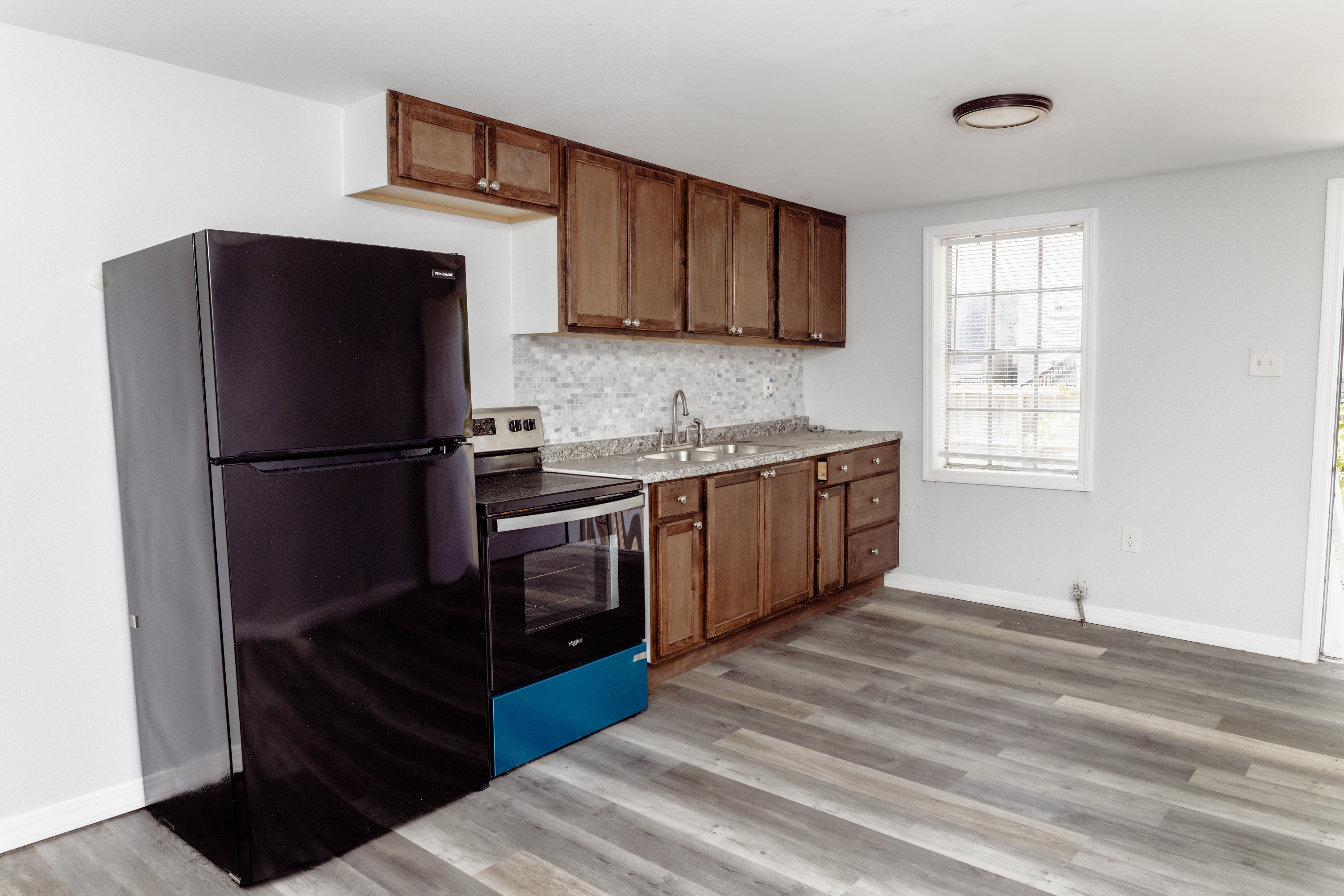 1614 Avenue M 1/2 Down